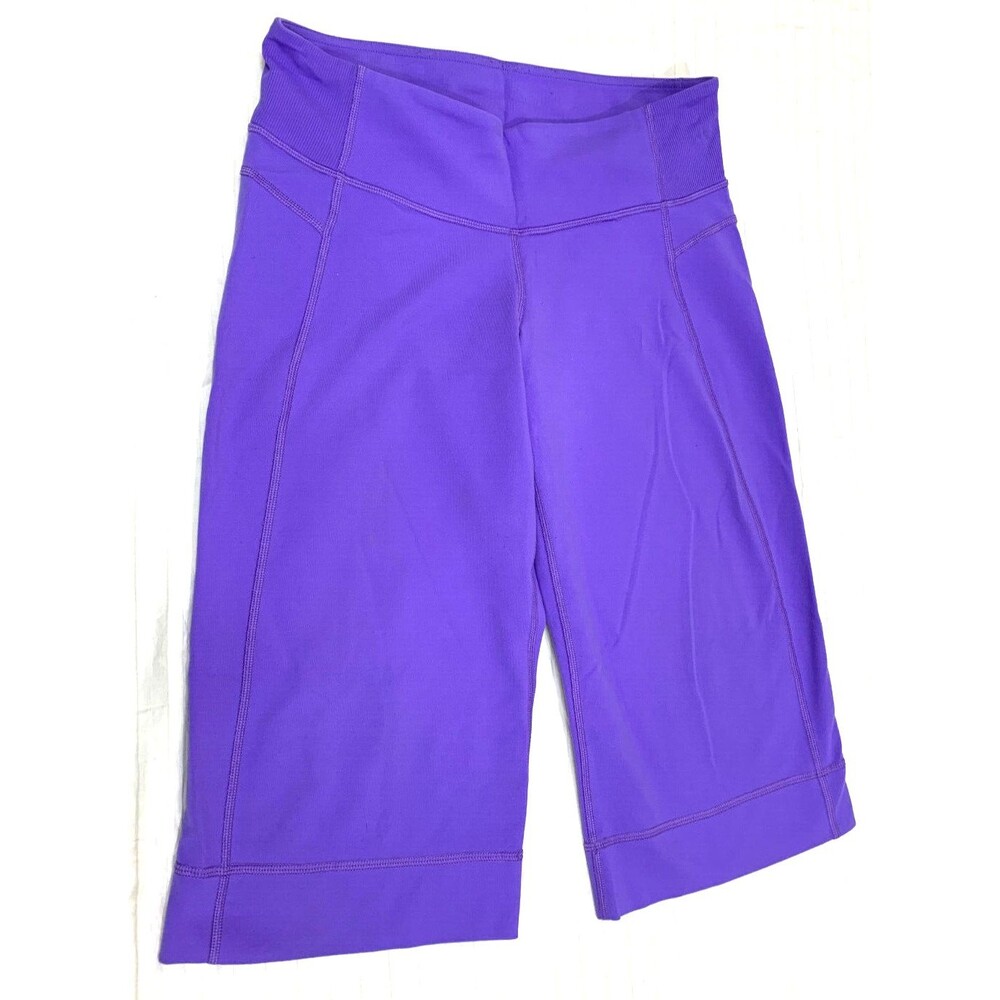 WOMENS ATHLETIC YOGA CAPRI WAIST 30 IN.,